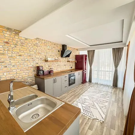112 -excellent View, Luxury, Bathtub,new Ren. Apartment